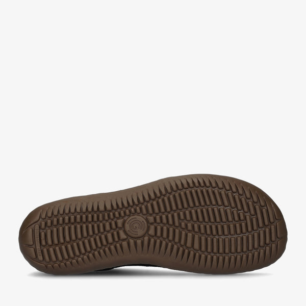 Black || Barefoot